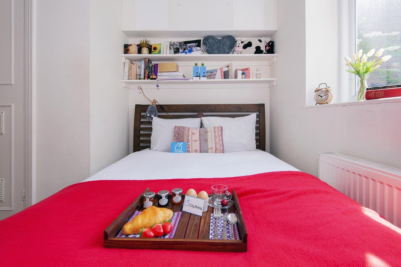 Bright Gratton Road Apartment Лондон Экстерьер фото